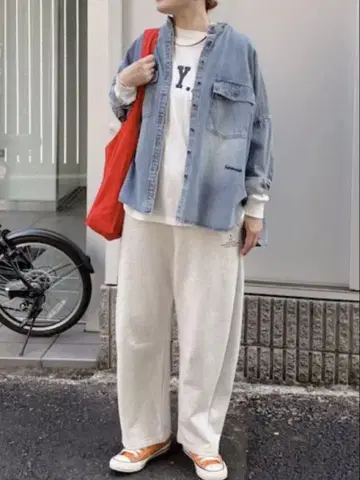 PUAL CE CIN 커브 맨투맨 오트밀
