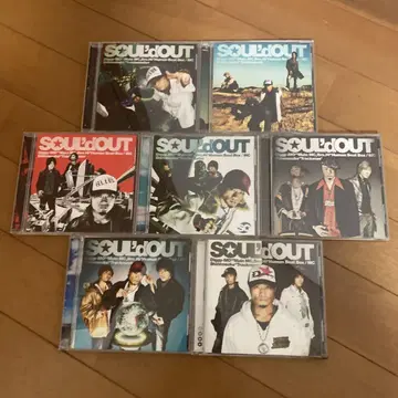 SOUL'd OUT 싱글과 앨범 8장 세트