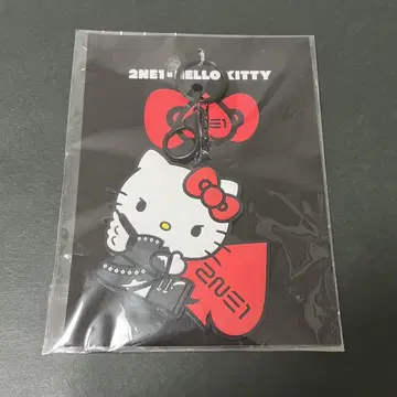2NE1 x HELLO KITTY 러버 키링