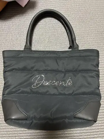 Descente 블랙 핸드백 DQCSJA40
