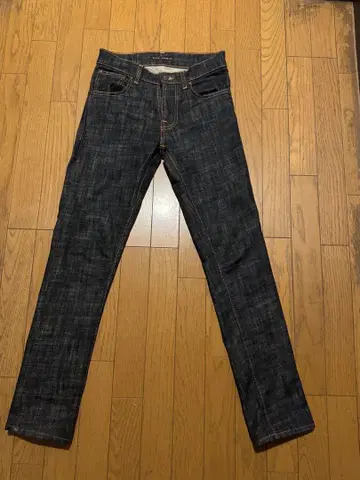 Nudie Jeans 누디진