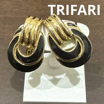 TRIFARI 블랙 금 클립식 귀찌