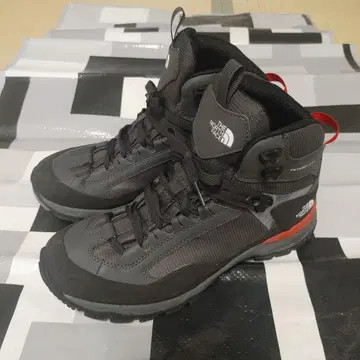 THE NORTH FACE 크레스트 미드 퓨처라이트 26cm