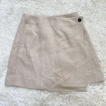 마우지 베이지 타이트 스커트 랩 스커트풍 앞면 버튼 포함