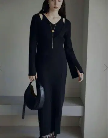 AMERI AMERICAN SLEEVE LAYERED KNIT DRESS