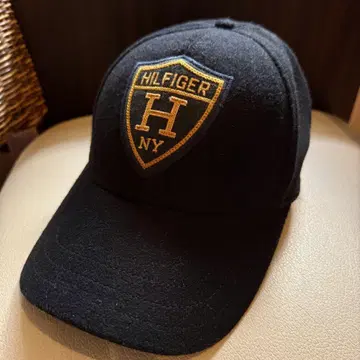 TOMMY HILFIGER 울 캡