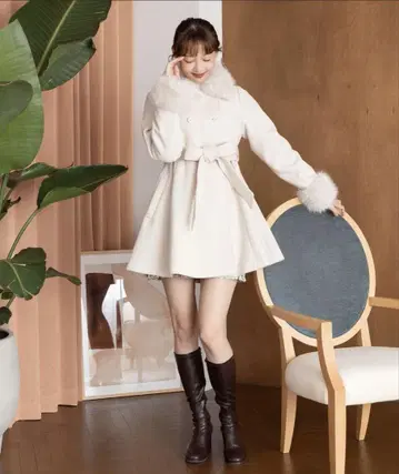 MAJESTIC LEGON 멀티웨이 인조 모피 칼라 플레어 코트