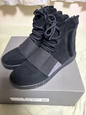 이지 부스트 750 Yeezy BOOST 750 블랙