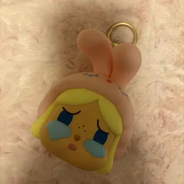 팝마트 POP MART CRYBABYPinkRabbit 키링