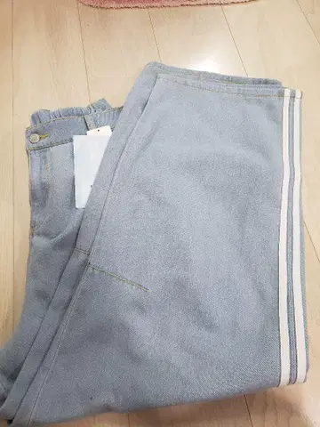 택 포함 미사용 새상품 라인 데님 팬츠