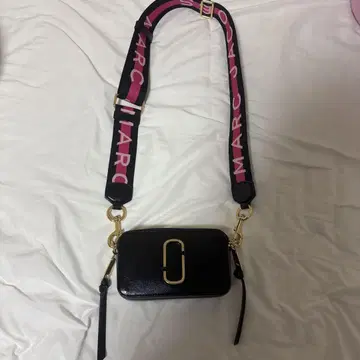 MARC JACOBS 블랙 숄더백
