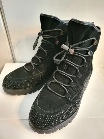 MICHAEL KORS 마이클코어스 숏부츠 보아 블랙 24.5cm