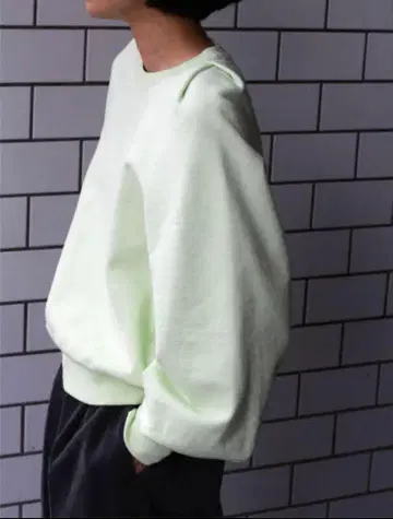 PHEENY 맨투맨 라임 그린 PHEENY