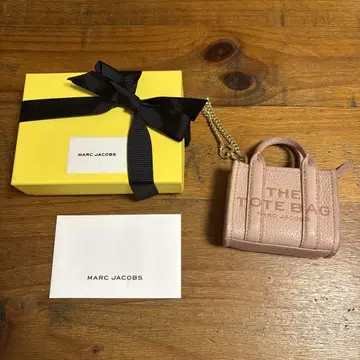 [새상품] 마크제이콥스 더 나노 토트 백 참 키링