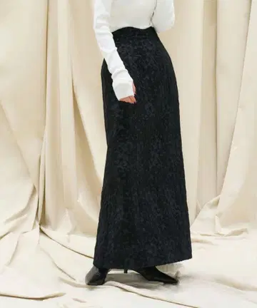 SIWEM WAVE WAIST FLORAL JACQUARD SKIRT