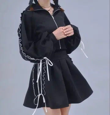 Lovilyn 프릴 리본 저지 셋업 블랙 저지