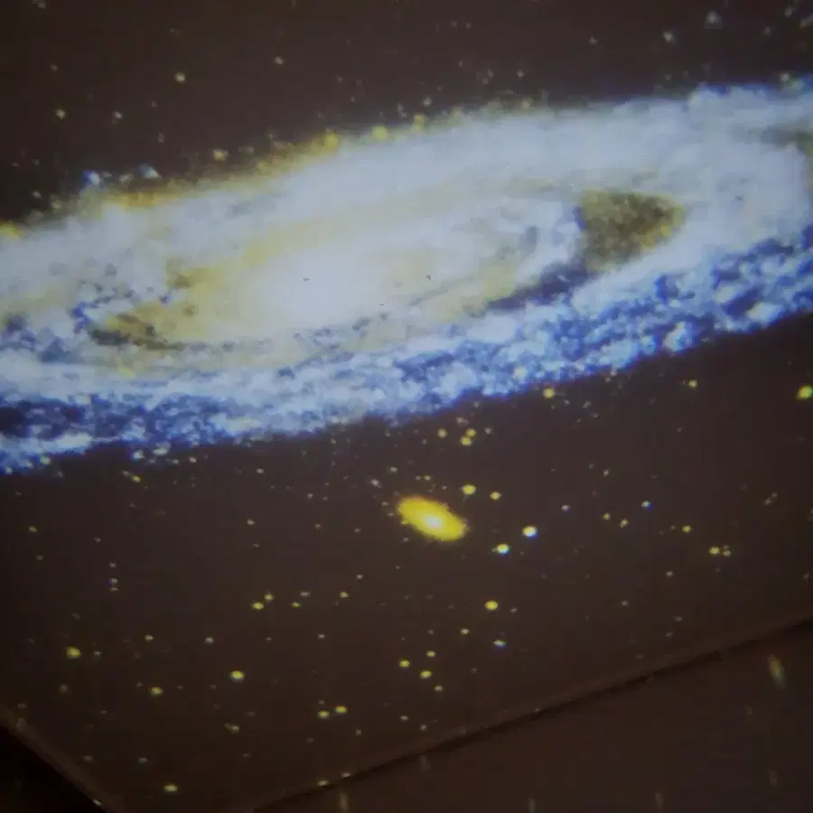 Space beam projector