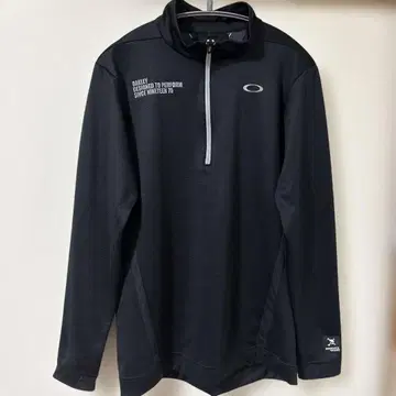 오클리 블랙 하프 지퍼 셔츠 M 새상품급