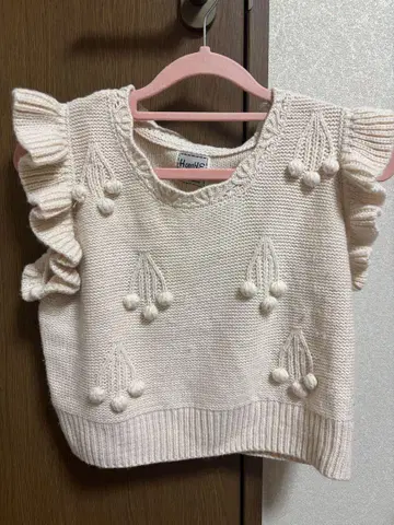 Hamble 프릴 달린 아이보리 반팔 니트