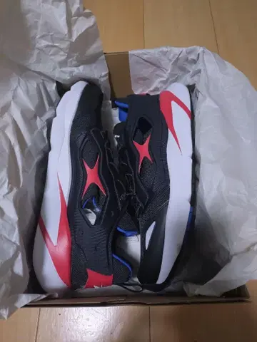 가격 인하! [ 미사용 새상품 ] 리복 퓨리라이트 28.5cm