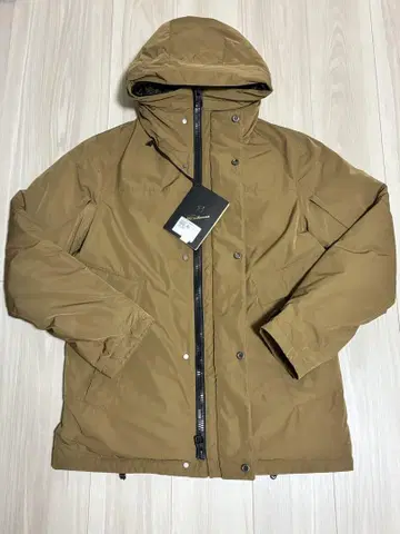 [ 새상품 ] 몬테코레 고급 다운 자켓 브라운 L