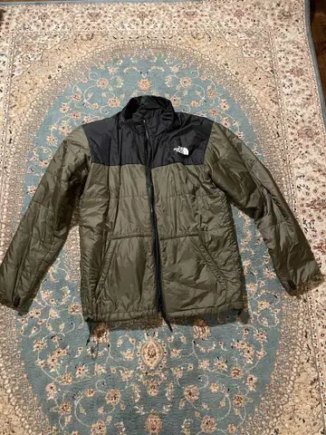 THE NORTH FACE 다운 자켓 올리브 그린/블랙