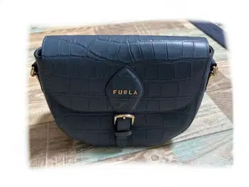 FURLA 훌라 크로커다일풍 숄더백 블루