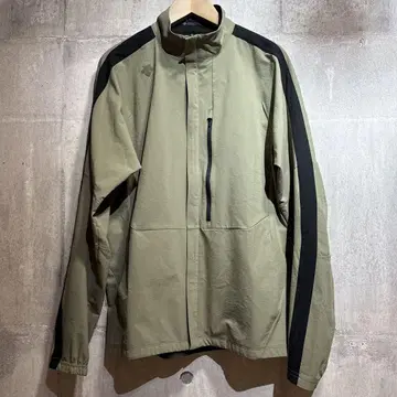 [ 새상품급 ] DESCENTE PT ZERO 스타일 M