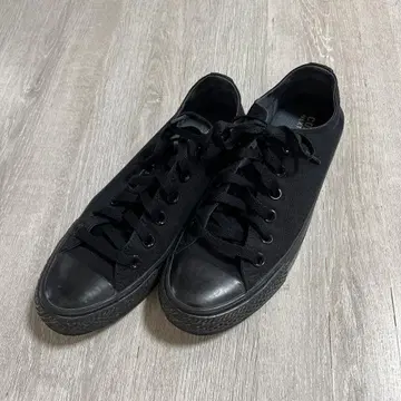CONVERSE 블랙 로우컷 스니커즈