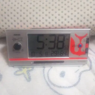 SEIKO 초대 울트라맨 모델 전파 알람 시계 (배터리 포함 본체만)