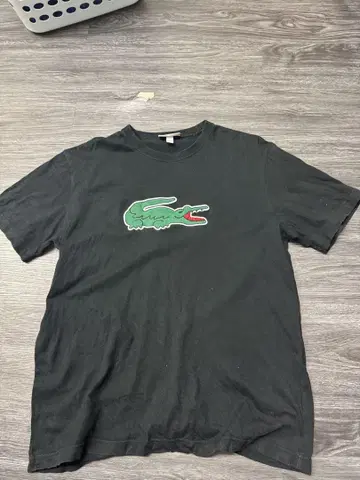 Lacoste 블랙 T셔츠 US L