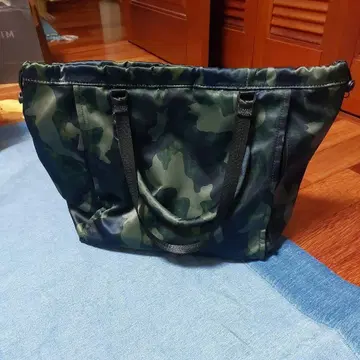 PLUGO 카모플라쥬 토트백