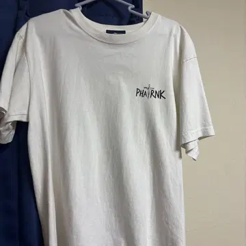 PHARNK 화이트 T셔츠