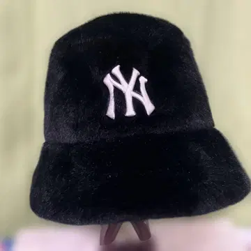 BTS SUGA 착용 MLB 버킷 햇