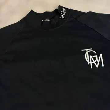 TANGRAM MOCKNECK T-Shirt