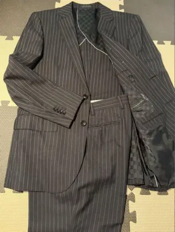 힐튼 수트 셋업 스트라이프 supper130's 백 오픈