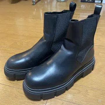 ZARA 부츠