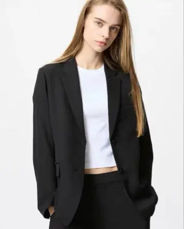 [ 미사용 새상품 ] 유니클로 UNIQLO 감동 자켓 여성용 M 블랙