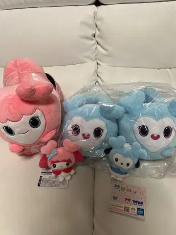 트와이스 기가 한정판 모모 나연 슬리퍼 산리오 마스코트 4개 세트