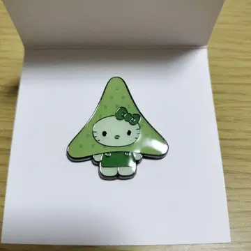 새상품  키티 핀 배지 오사카 만박 일본관 미스미 규조토