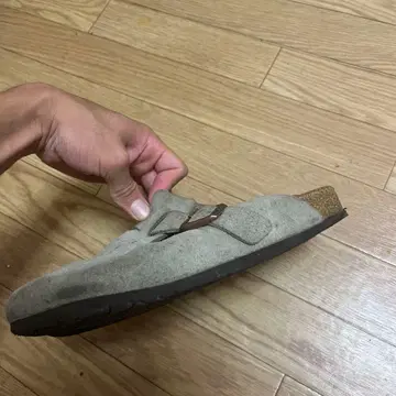 그레이 스웨이드 클로그 샌들