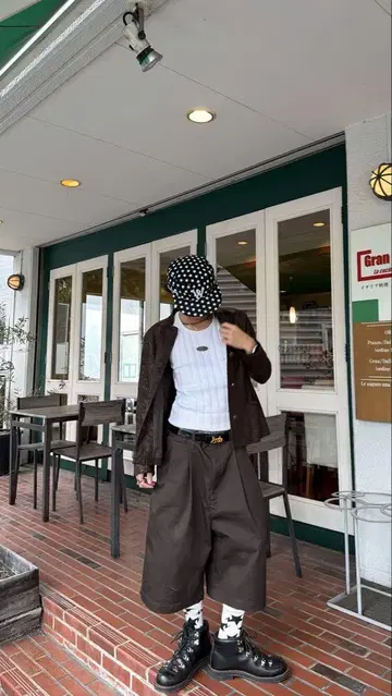 브라운 가죽 자켓