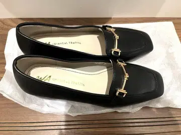 메탈릭 라인 비트 힐 로퍼 42301