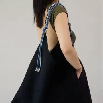 루벨니 LE VERNIS 파라코드 핸들 메쉬 백