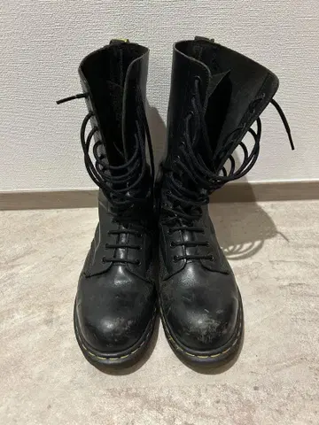 닥터마틴 블랙 가죽 14홀 잉글랜드제