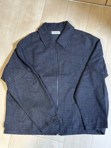 cabaret poval 네이비 체크 무늬 집업 셔츠