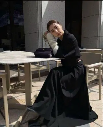 [ 아메리 ] SHORT TOP WITH SKIRT DRESS 셋업 블랙