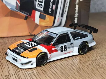TARMAC WORKS 트레노 AE86 와이드바디 1/64