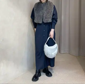 HYKE 하이크 FAUX SHEARLING VEST 보아 베스트