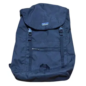 Patagonia 블랙 백팩